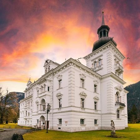 Grubhof Castle Flat For Families Apartment Sankt Martin bei Lofer Luaran gambar