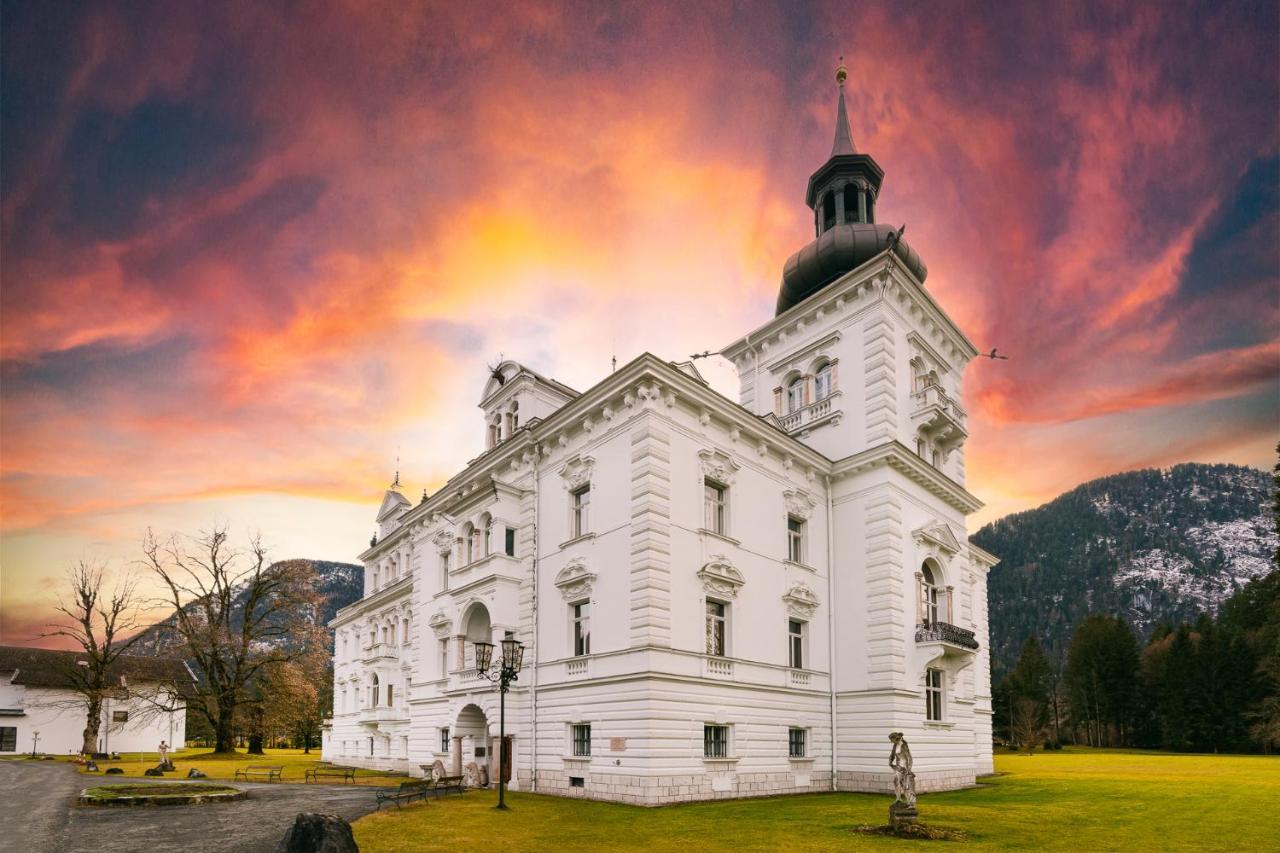 Grubhof Castle Flat For Families Apartment Sankt Martin bei Lofer Luaran gambar