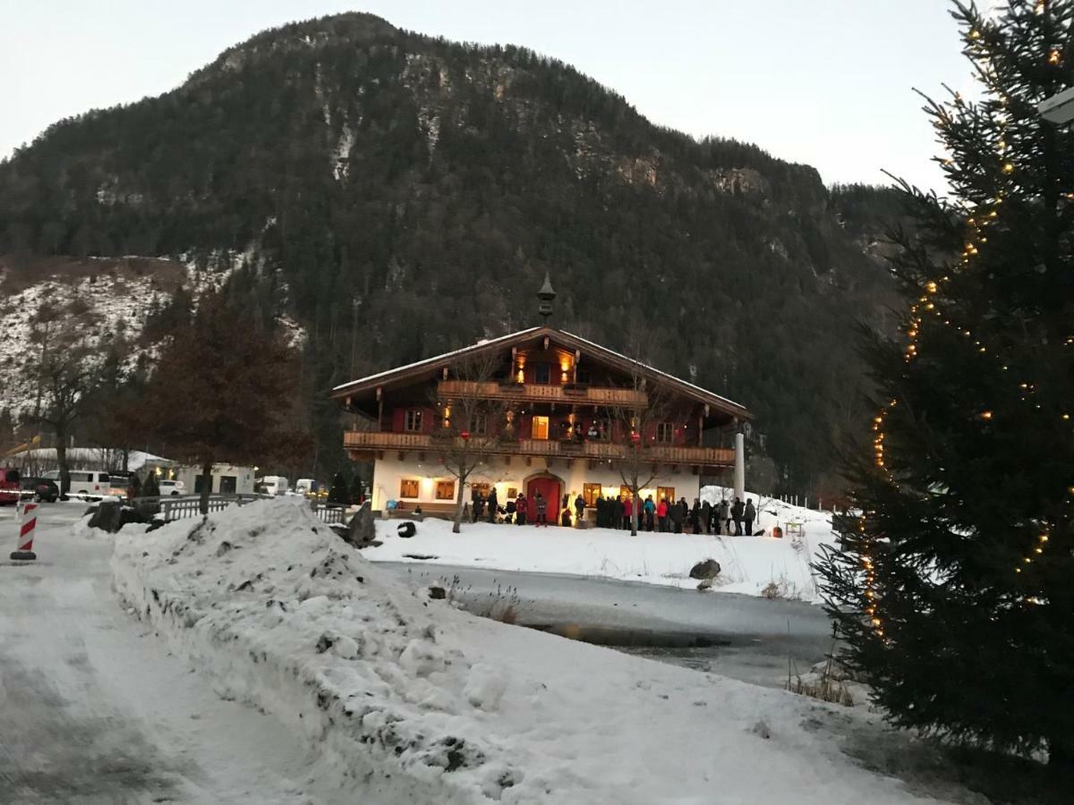 Grubhof Castle Flat For Families Apartment Sankt Martin bei Lofer Luaran gambar